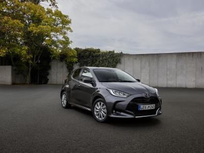 Mazda2 Hybrid Front