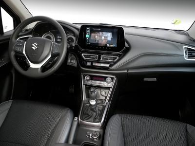 Suzuki S-Cross Cockpit