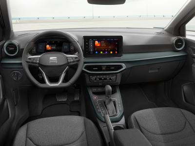 Seat Arona Cockpit