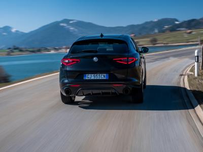 Alfa Romeo Stelvio Estrema Heck