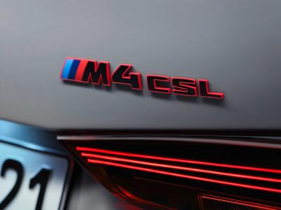 BMW M4 CSL Logo