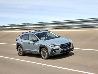 Subaru Crosstrek Front/Seite in Fahrt