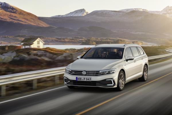 VW Passat Kombi Front