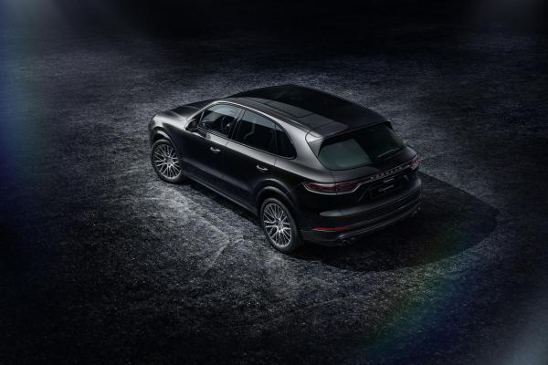 Porsche Cayenne Platinum Edition Heck