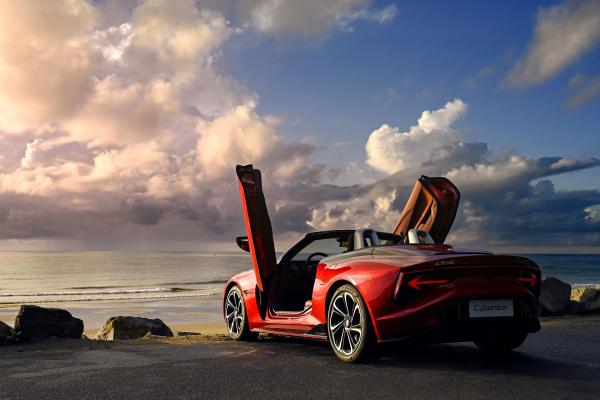 MG Cyberster Heck/Seite