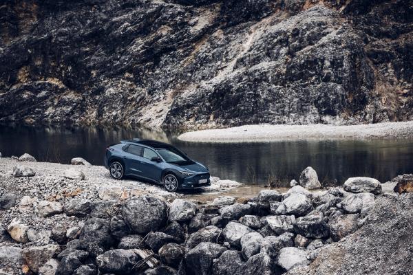 Subaru Solterra Seite/Fornt