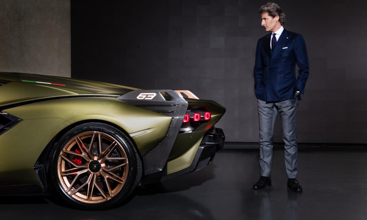 Stephan Winkelmann mit Lamborghini Sian