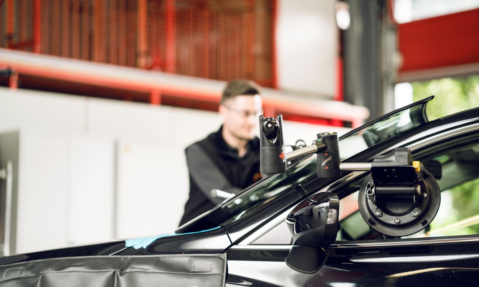 Carglass Scheibenmontage