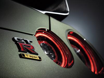 Nissan GT-R T-Spec Millennium Jade Detail Heck